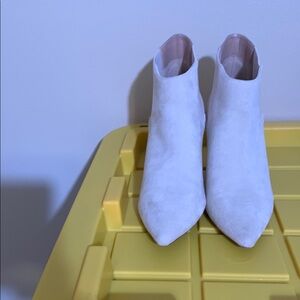 Elegant White Ankle Boots